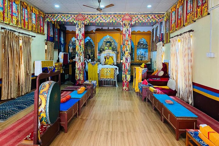 Full-Day Tibetan Cultural Tour to Tibetan Settlements Pokhara