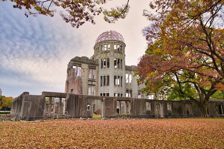 Hiroshima and Miyajima 1 Day Bus Tour With lunch