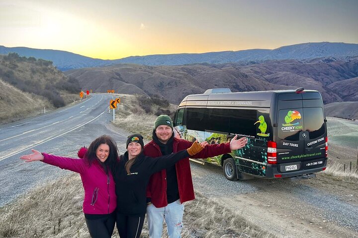 Mt Cook & Hooker Valley Small Group Tour from Queenstown