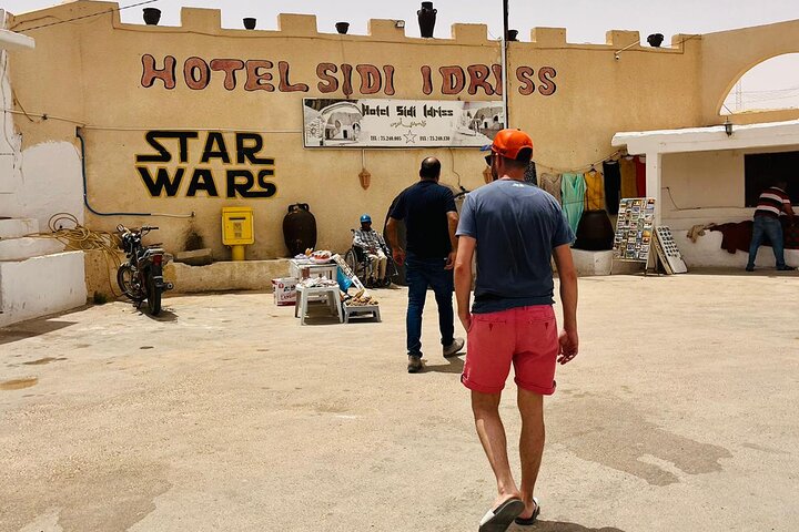 2 Day Private Desert Adventure to Tunisia Sahara Camp and Ruins