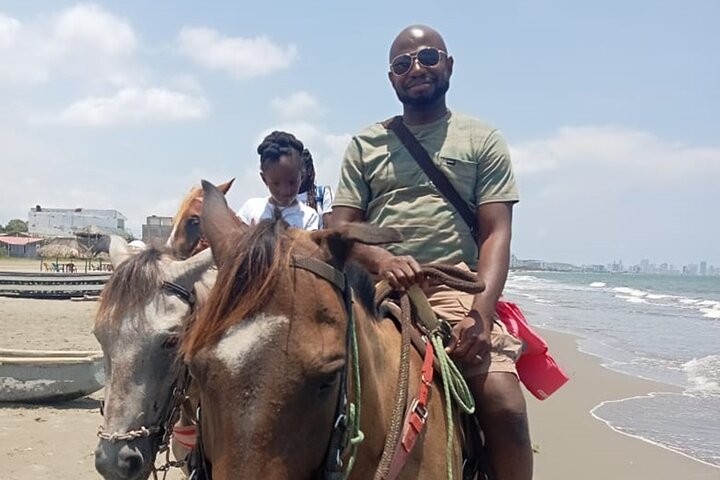 Horseback riding on the beaches of Cartagena