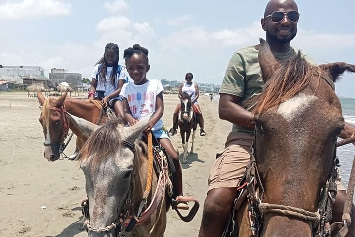 Horseback riding on the beaches of Cartagena