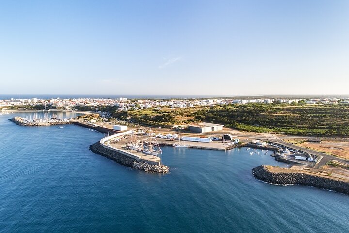 Guided Robben Island Historic Prison Tour with Pickup & Drop-off