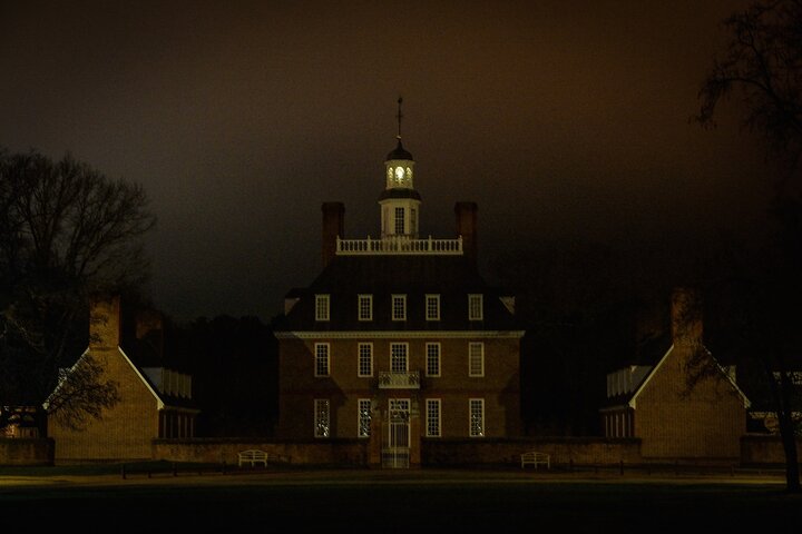Whispers of Williamsburg Haunted Ghost Tour with Add-on options
