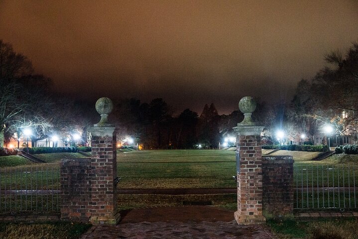 Whispers of Williamsburg Haunted Ghost Tour with Add-on options