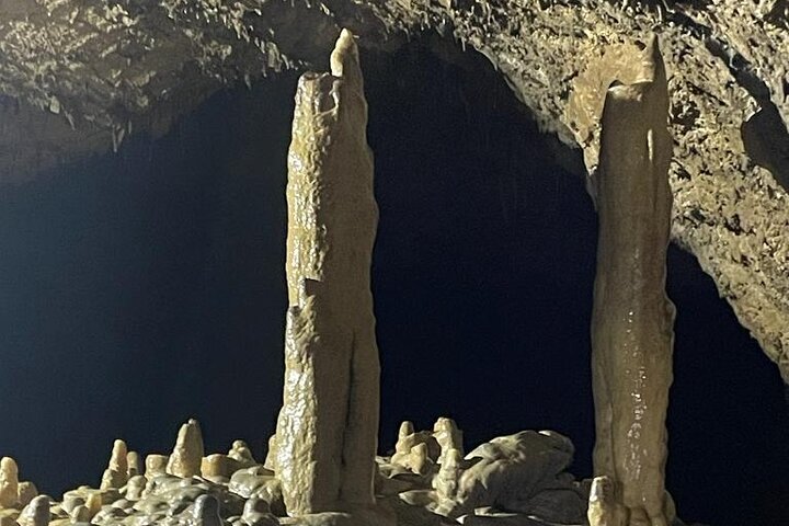 Full-Day Tour to the Rey Marcos Caves & Nature from Coban