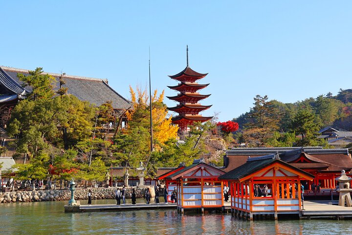 Hiroshima & Miyajima 1 Day Bus Tour with Bullet Train Tickets