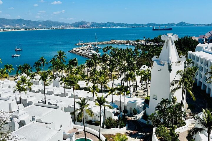 Manzanillo Tour with Transportation and Face-to-face Guide