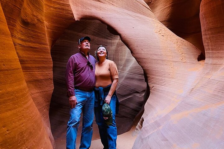 Antelope Canyon and Horseshoe Bend Day Tour from Flagstaff
