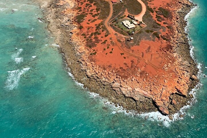 Pearls & Coast: 35-Min Heli Flight, Willie Creek Tour & Lunch