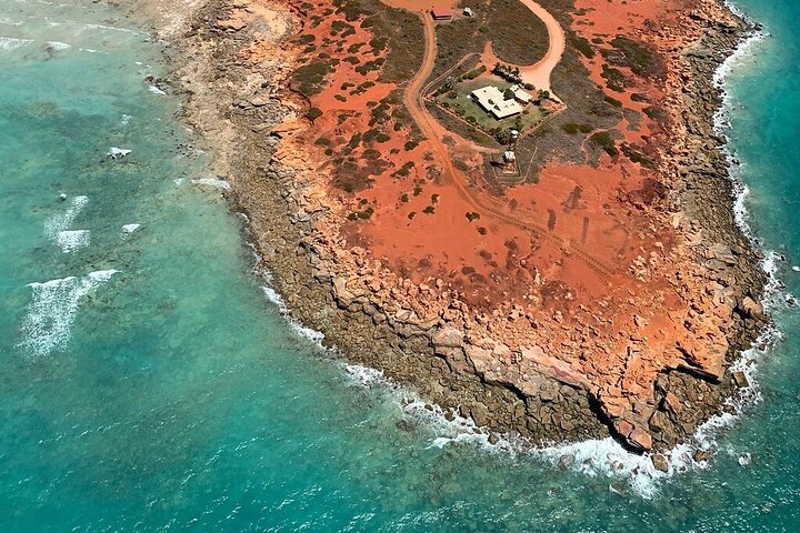 Pearls & Coast: 35-Minute Helicopter Flight & Willie Creek Tour