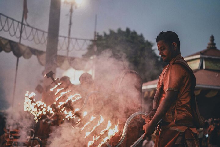 Varanasi Morning Yoga Ganga Aarti and Guided Ghat Tour