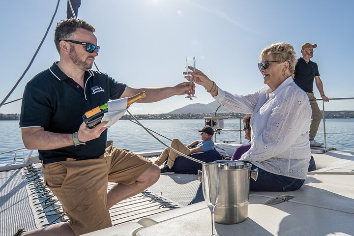 Luxury Sailing - Māori Rock Carvings - Taupo Sailing Adventures