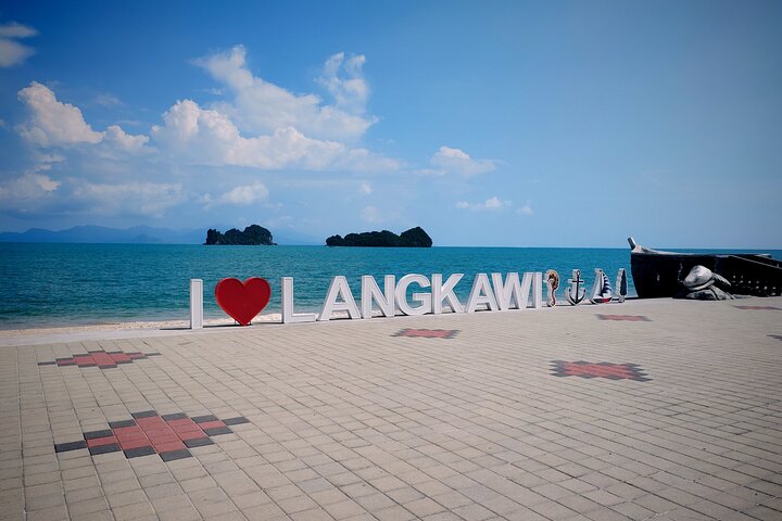 Langkawi Private Tour with Sky Bridge and Cable Car