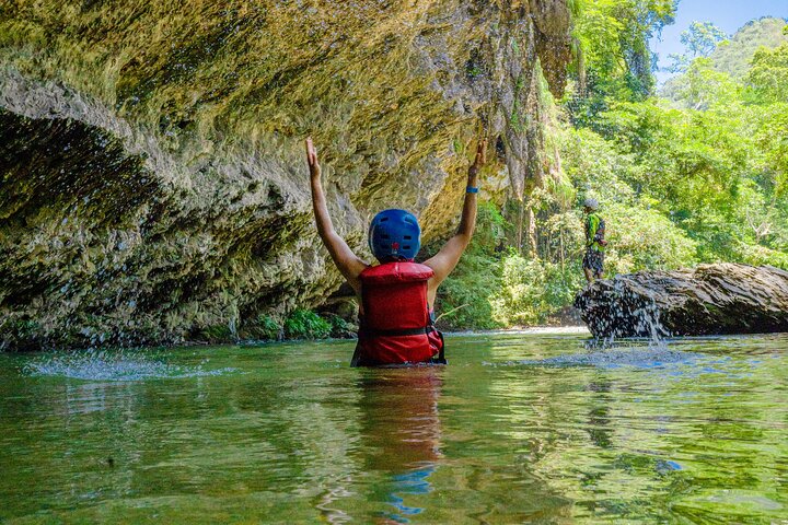 Tour to Río Claro and La Caverna del Cóndor