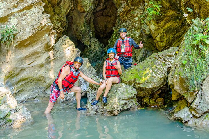 Tour to Río Claro and La Caverna del Cóndor