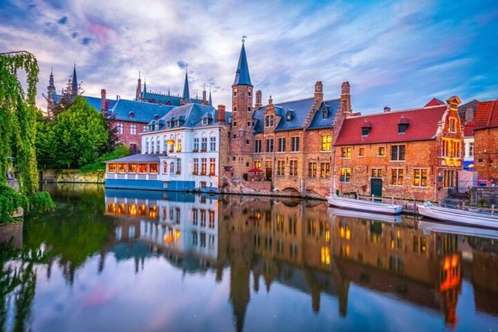 Best Bruges Cruise-Friendly Tour including Canal Boat Ride