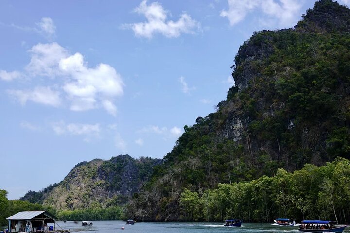 Langkawi Private Tour Highlights with Cable Car and Sky Bridge