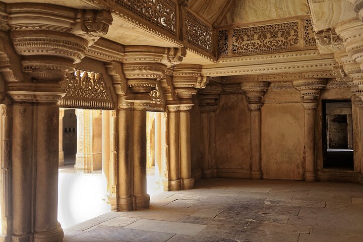 A Trip of Khajuraho, Orchha, Gwalior, Jhansi from Delhi in 5 Day