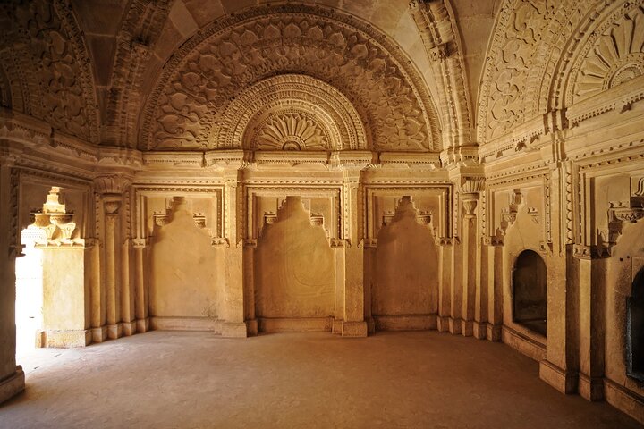 A Trip of Khajuraho, Orchha, Gwalior, Jhansi from Delhi in 5 Day