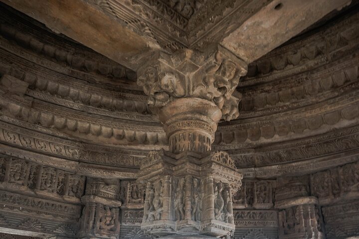 A Trip of Khajuraho, Orchha, Gwalior, Jhansi from Delhi in 5 Day