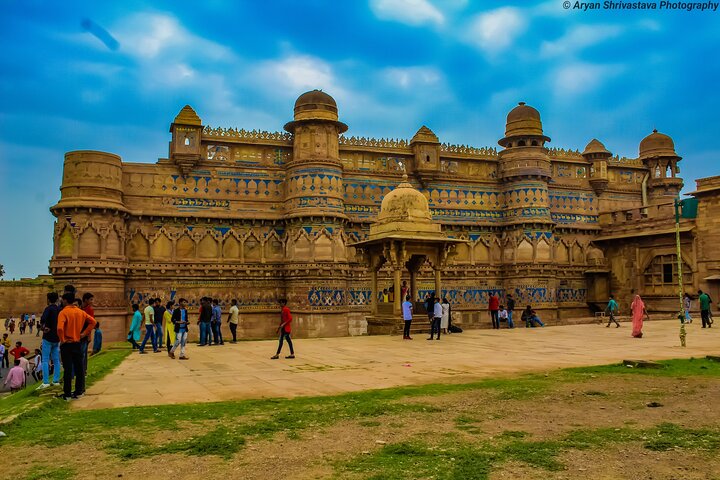 A Trip of Khajuraho, Orchha, Gwalior, Jhansi from Delhi in 5 Day