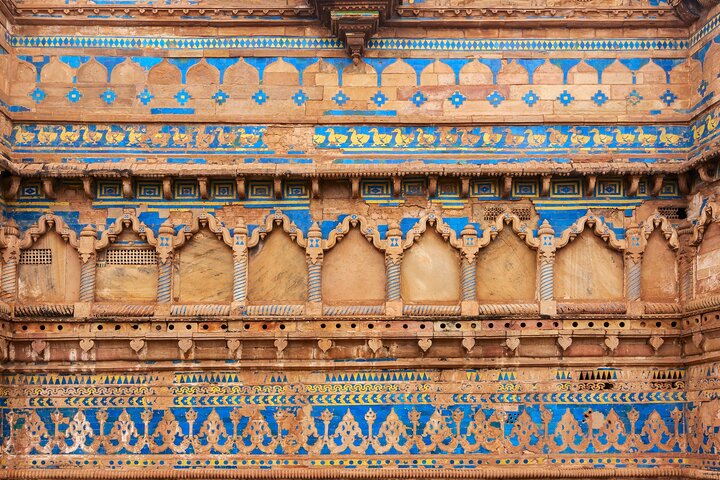 A Trip of Khajuraho, Orchha, Gwalior, Jhansi from Delhi in 5 Day