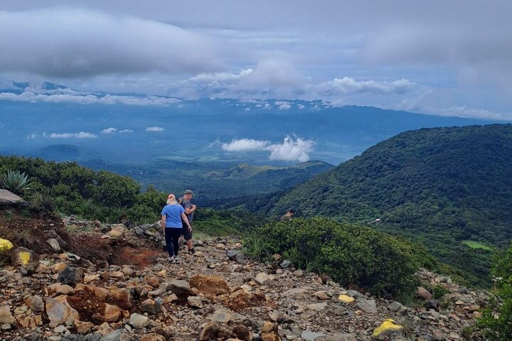 Santa Ana Volcano Hike & Lunch at Coatepeque Lake (Private Tour)