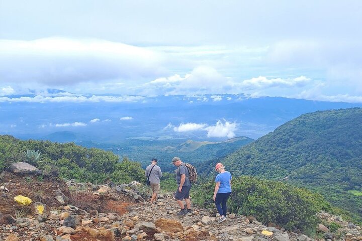 Santa Ana Volcano Hike & Lunch at Coatepeque Lake (Private Tour)