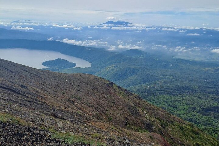 Santa Ana Volcano Hike & Lunch at Coatepeque Lake (Private Tour)