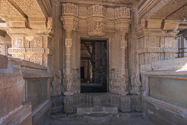 A Trip of Khajuraho, Orchha, Gwalior, Jhansi from Delhi in 5 Day