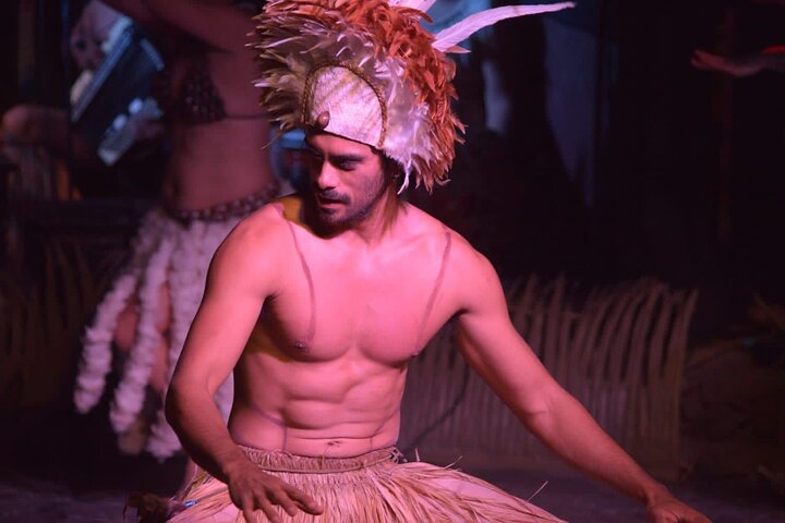 Easter Island Dinner Show with Transport