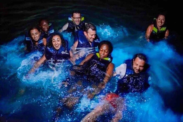 Bioluminescence Snorkeling and Boat Experience at Bocas del Toro