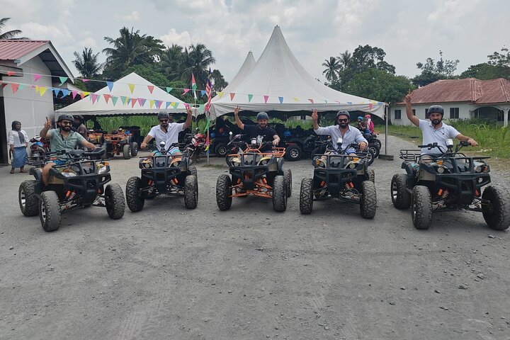 Langkawi Private Tour Highlights with Cable Car and Sky Bridge