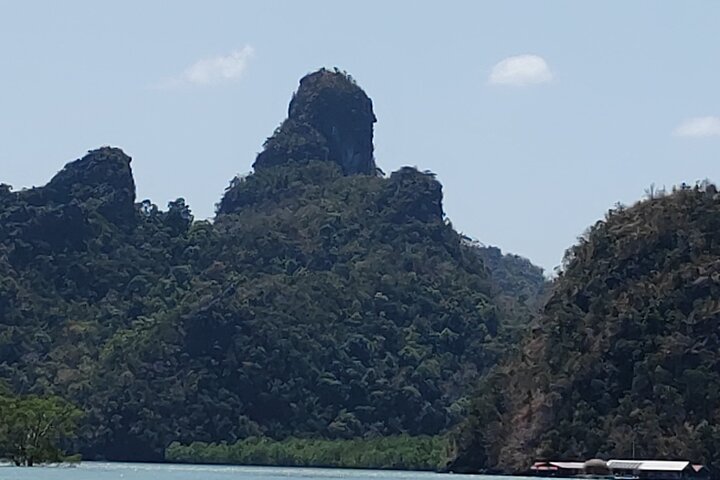 Langkawi Private Tour Highlights with Cable Car and Sky Bridge