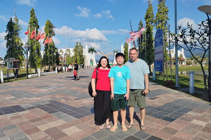 Langkawi Private Tour Highlights with Cable Car and Sky Bridge
