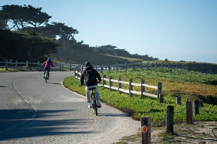4 hour Electric Bike Rental on 17 Mile Drive