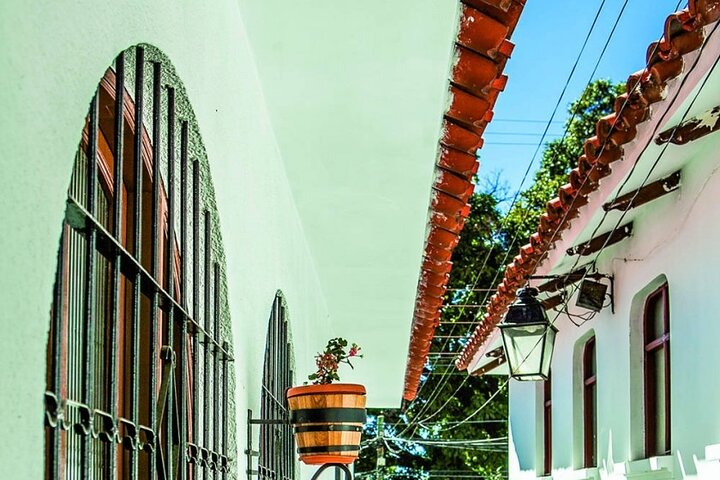 Historical and Cultural Walking Tour in Sucre with Guide