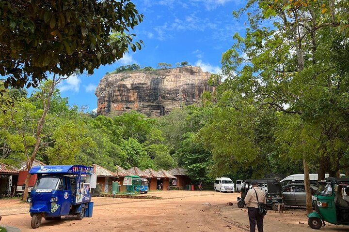 Sigiriya Fortress & Dambulla Day Tour From Colombo, Bentota Area