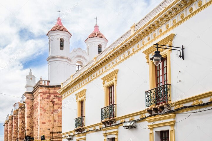 Historical and Cultural Walking Tour in Sucre with Guide