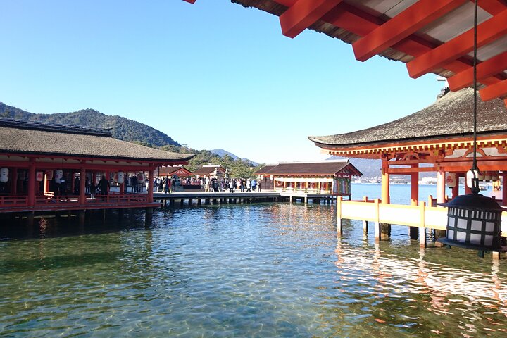 Hiroshima & Miyajima 1 Day Bus Tour with Bullet Train Tickets