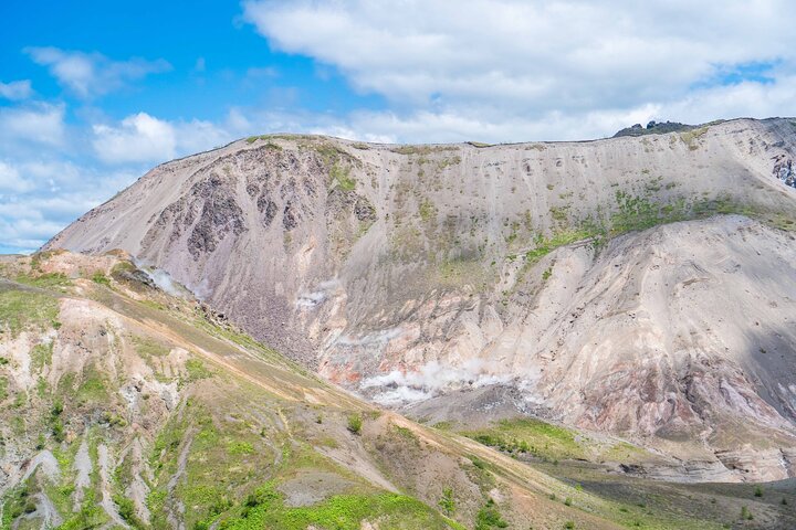 Hike Mt. Usu and visit Lake Toya Day Tour
