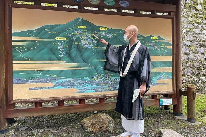 Kyoto: Private Tour of World Heritage Enryakuji and Monk's Town
