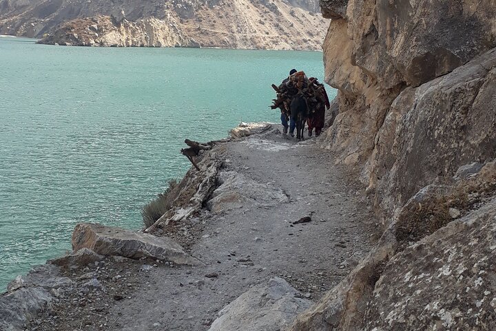 Iskanderkul & Seven Lakes: 2-Day Mountain Adventure from Dushanbe