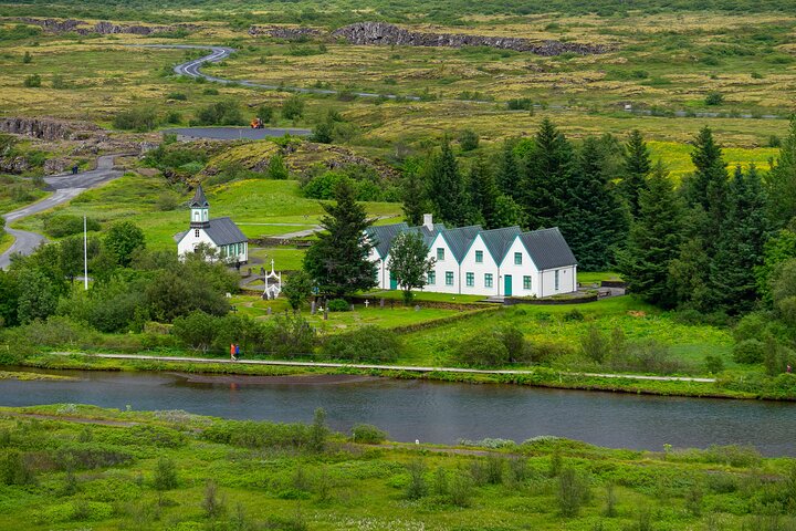 Small-group Golden Circle Classic Tour from Reykjavik