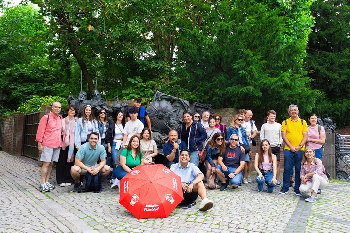 Private Düsseldorf Walking Tour – History, Culture & Hidden Gems