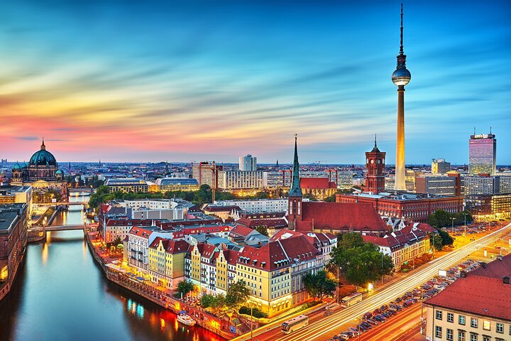 Deluxe Shore Excursion to Berlin from Warnemunde Cruise Port