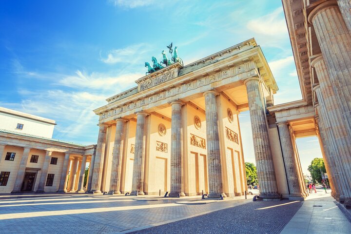 Deluxe Berlin Tour from Warnemunde or Rostock Cruise Port