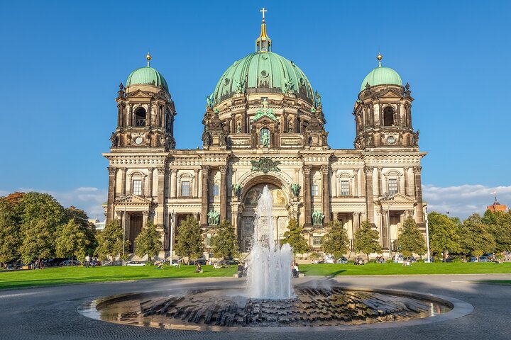 Best Berlin Shore Excursion from Warnemunde, Rortock Cruise Port