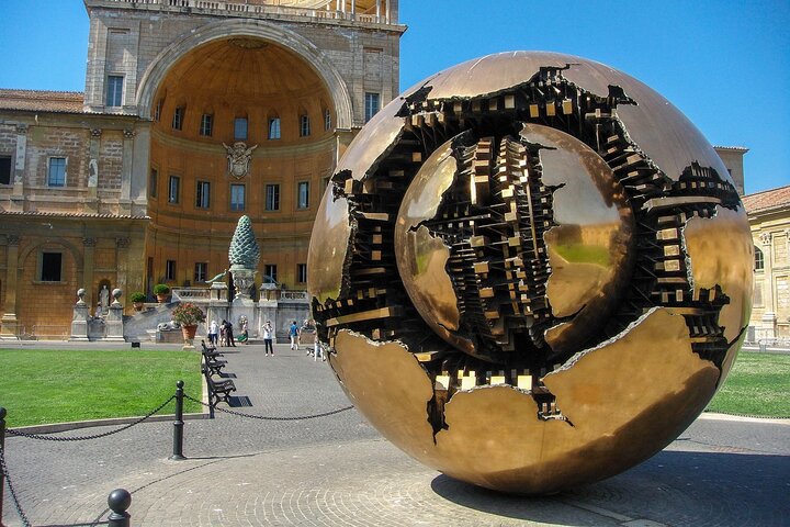 Rome: Vatican Museums & Sistine Chapel Fast Entry -Optional Guide